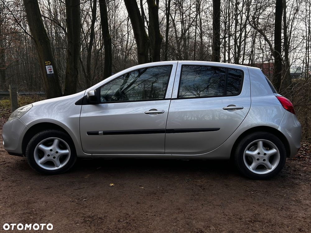 Renault Clio 1.2 16V Dynamique - 3