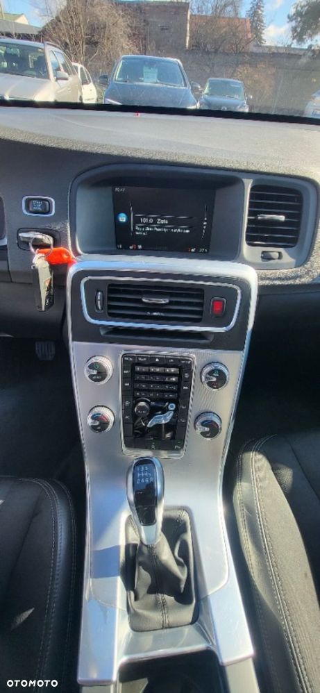 Volvo V60 - 15