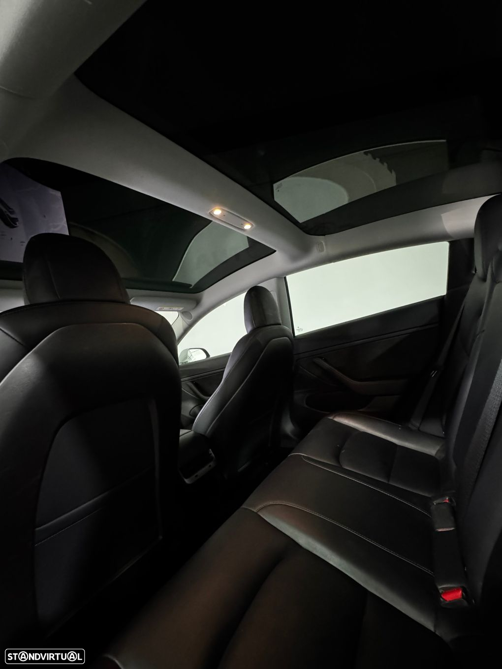Tesla Model 3 Performance Dual Motor AWD - 32