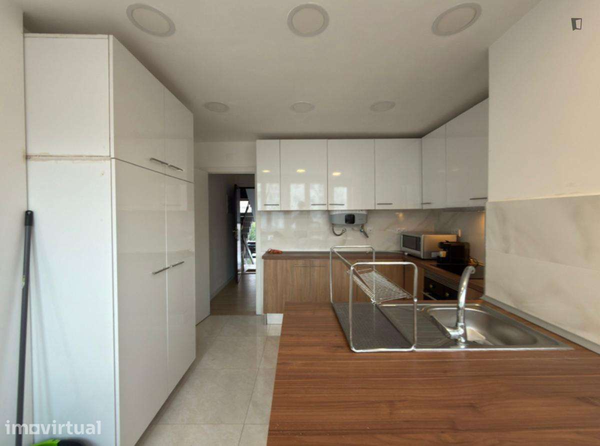 Quarto - localizado em Estoril Lisbon - Grande imagem: 5/8
