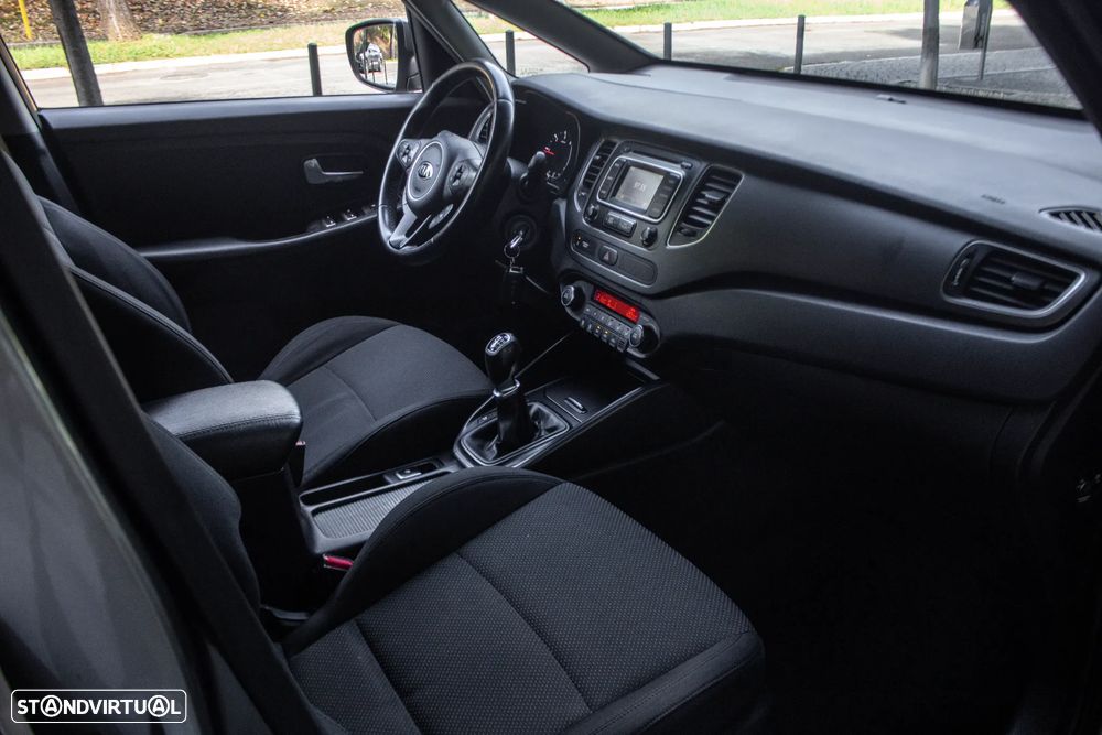 Kia Carens 1.7 CRDi ISG TX - 22