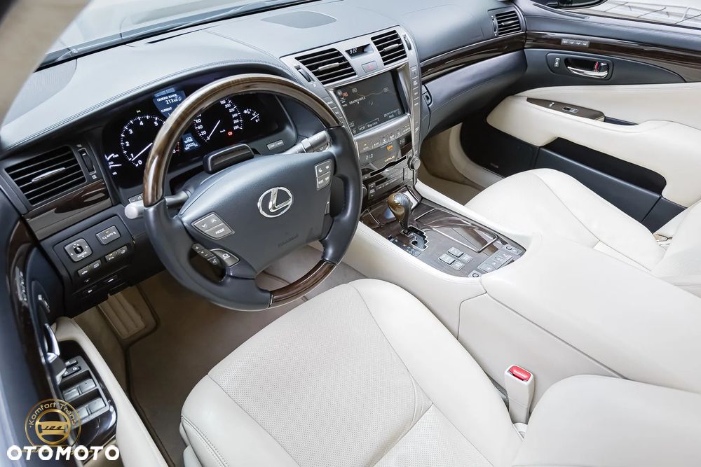 Lexus LS - 14