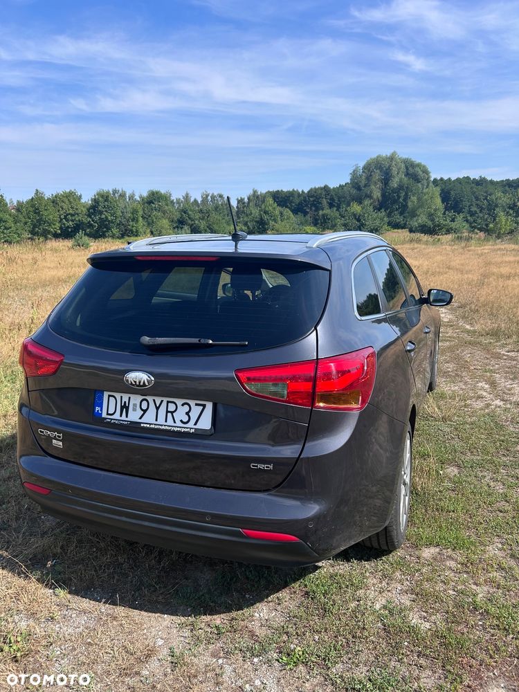 Kia Ceed - 13