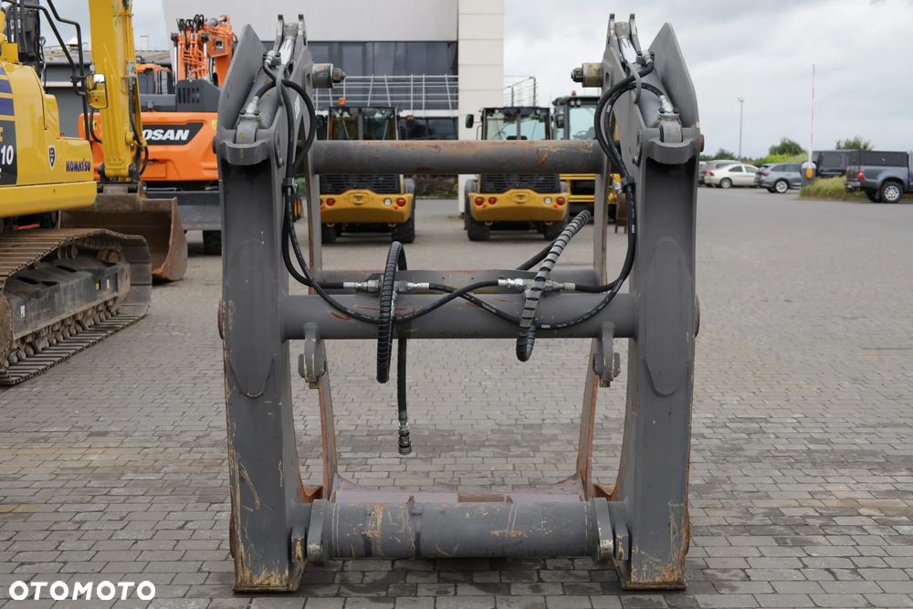 Chwytak do drewna do ładowarki Volvo L110 L120 2.4m3 80832 - 6