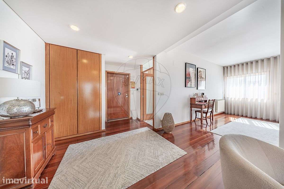 Apartamento T4 para venda - Grande imagem: 2/48