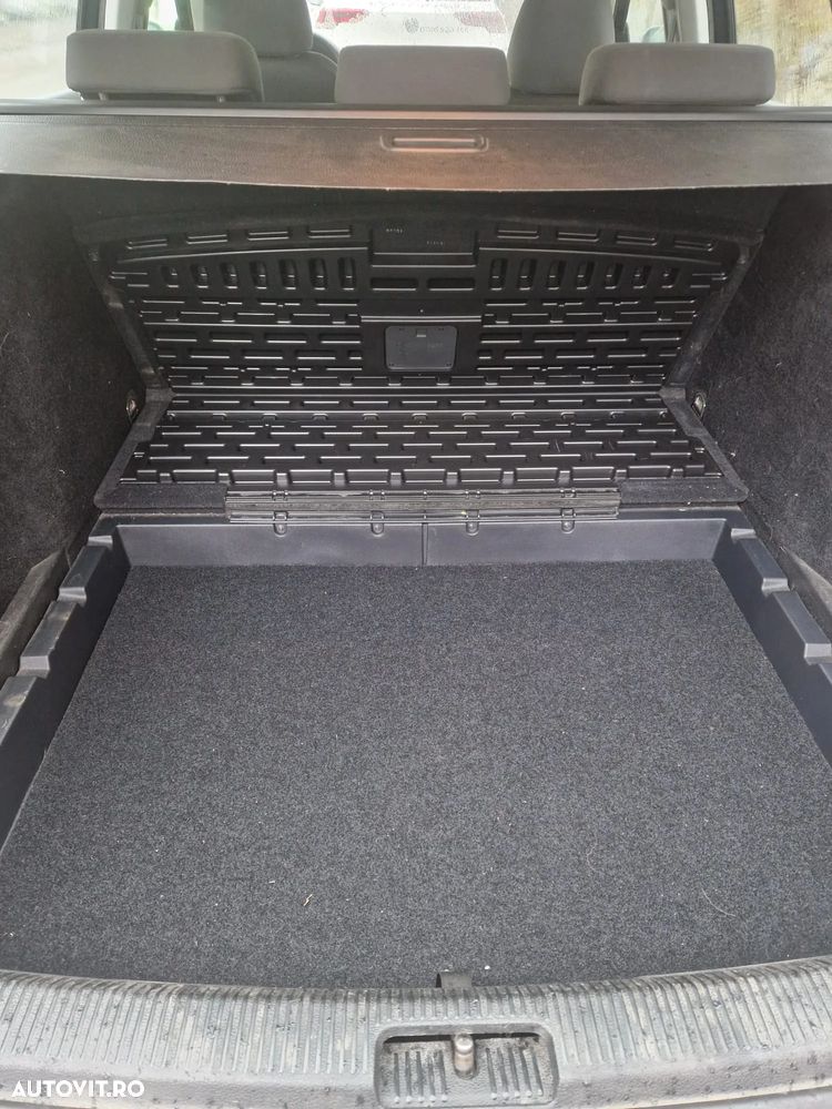 Volkswagen Golf 1.6 Highline - 3