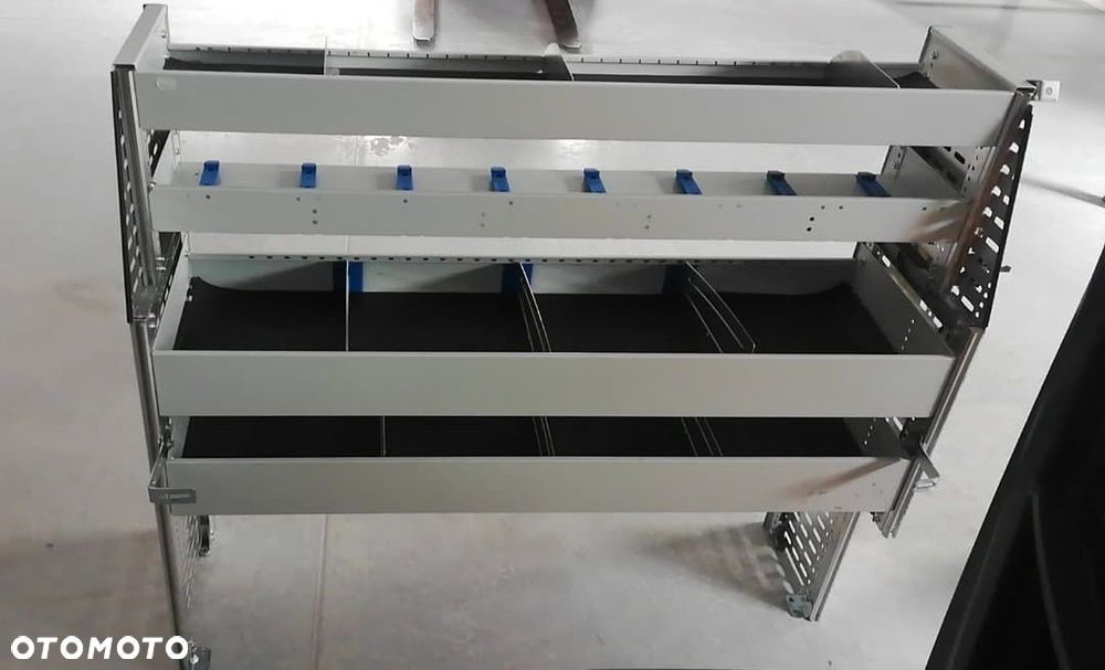 zabudowa samochodowa szafka serwis 123,5x38x110 2032 zł netto - 5