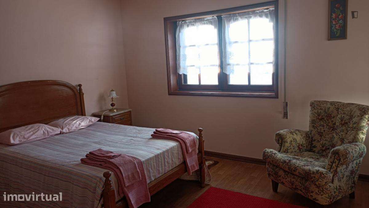 Quarto - localizado em Vila nova de gaia - Grande imagem: 2/12