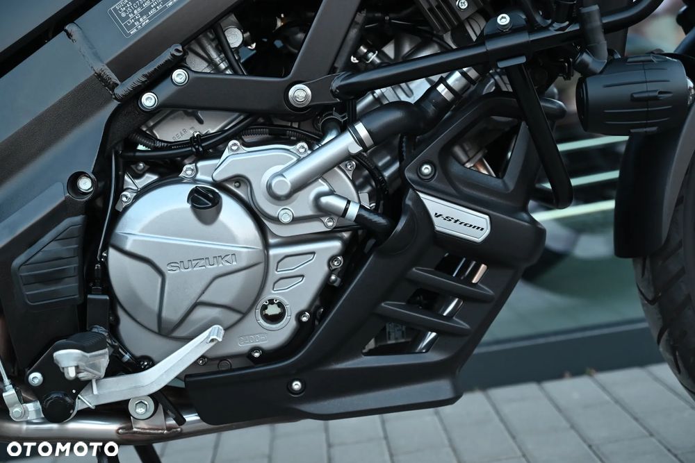 Suzuki DL - 8