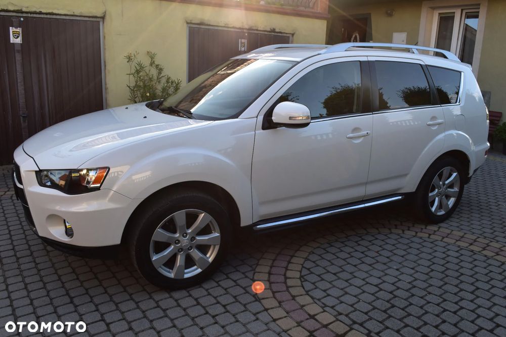Mitsubishi Outlander 2.0 2WD Inform - 13