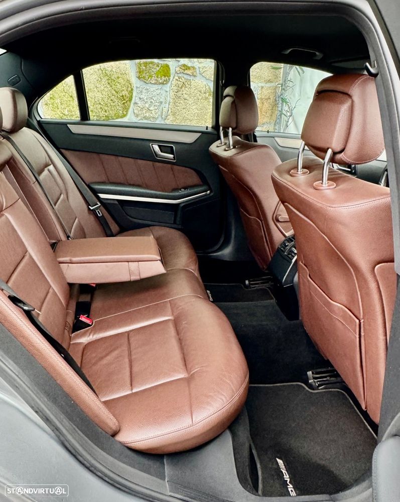 Mercedes-Benz E 200 - 15