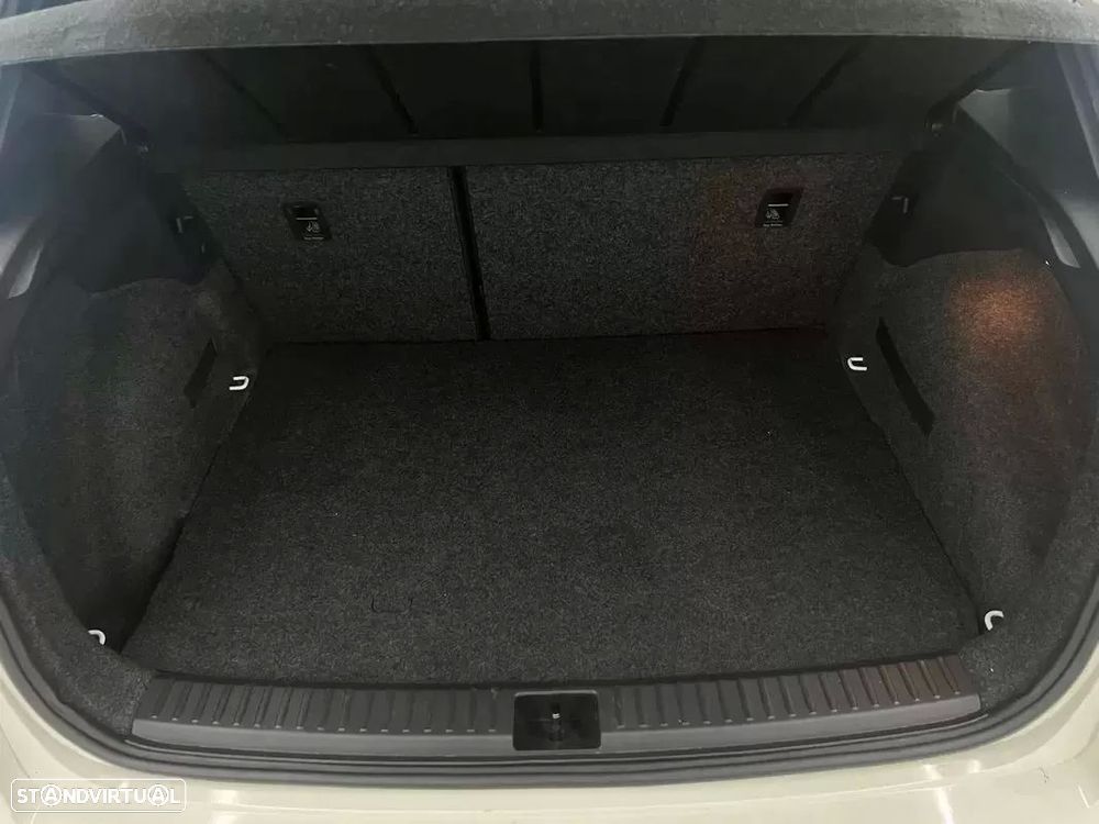 SEAT Arona 1.0 TGI Xcellence - 40