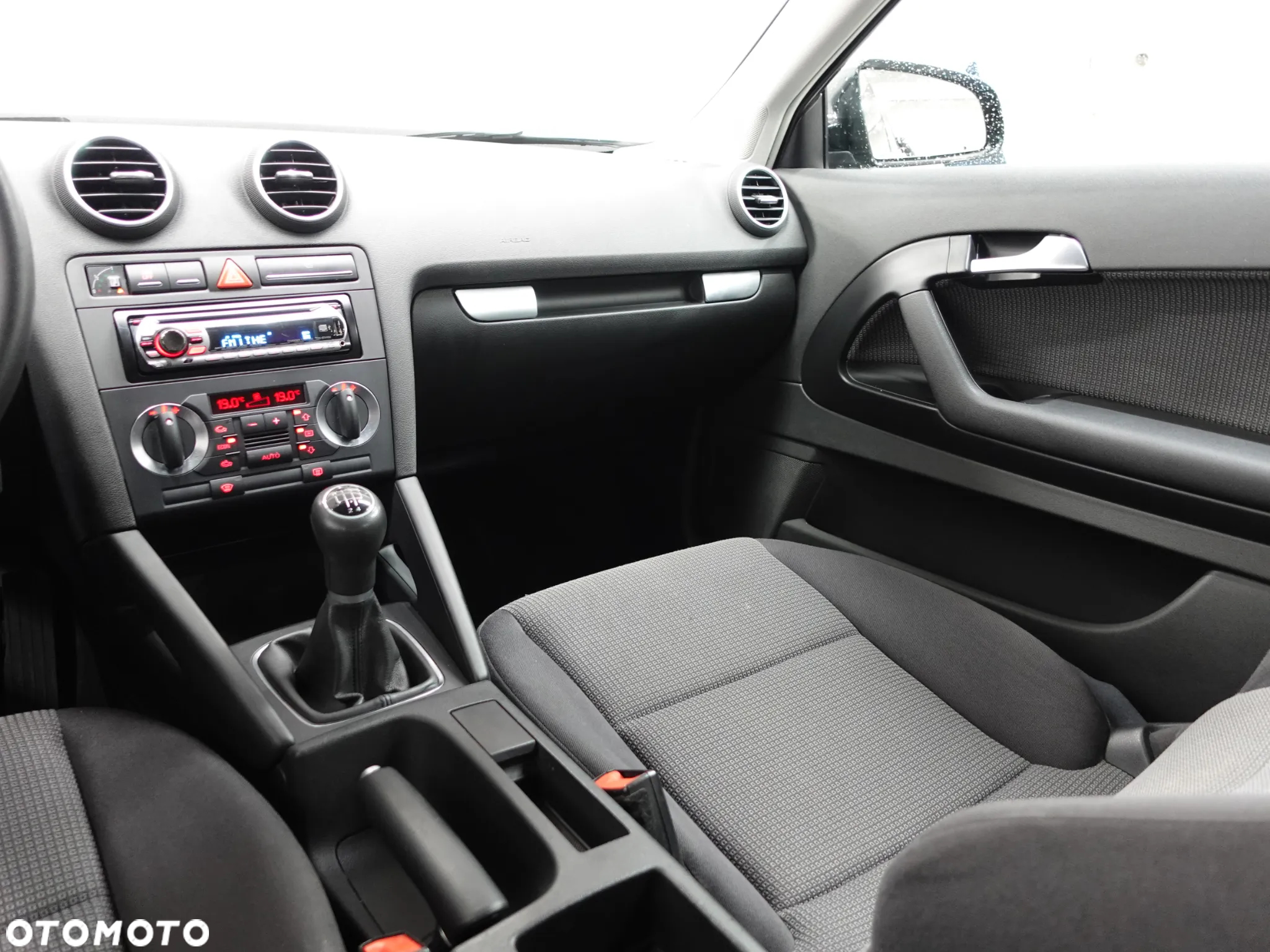 Audi A3 1.6 Ambiente - 37