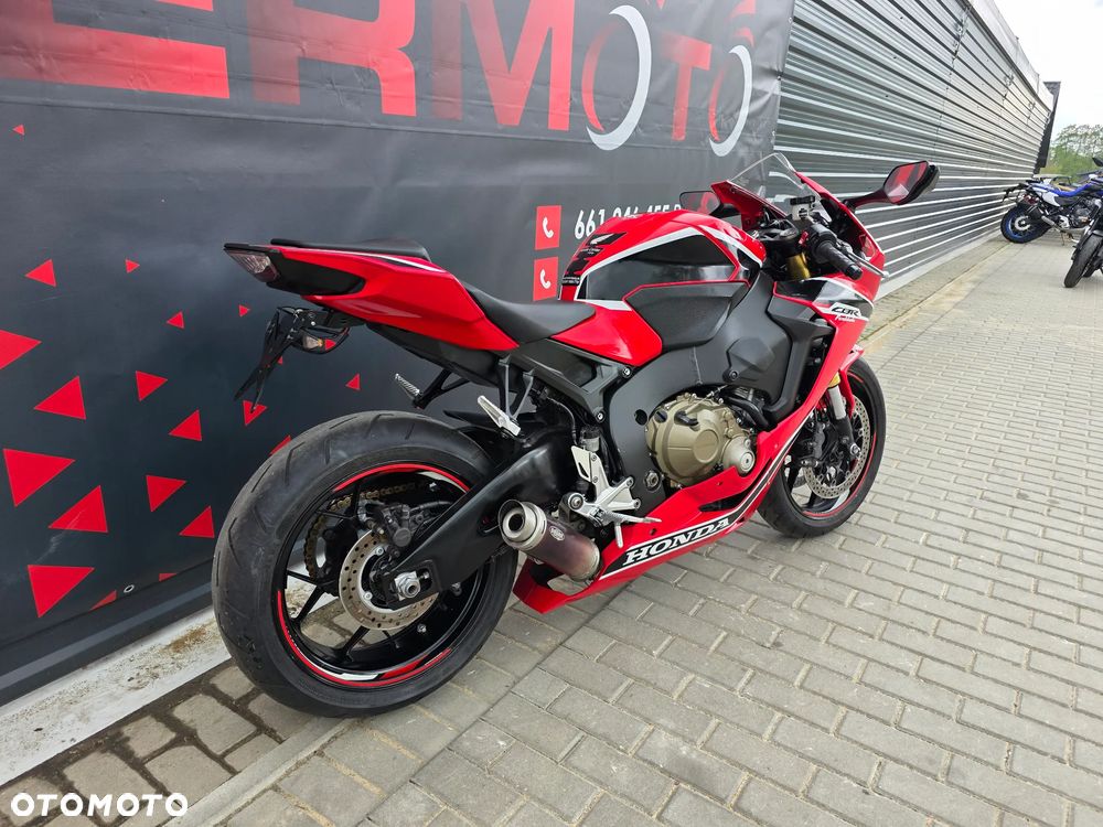 Honda CBR - 7