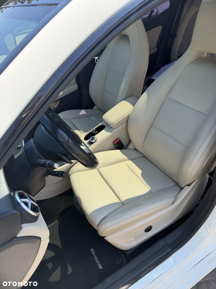 Mercedes-Benz CLA 250 7G-DCT AMG Line - 7