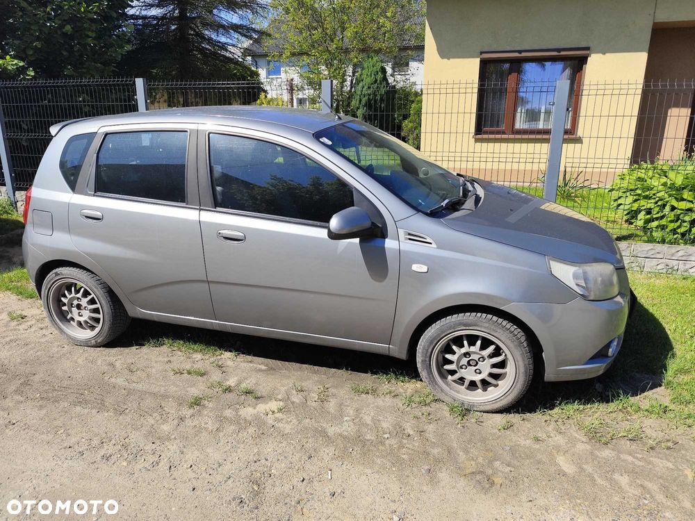 Chevrolet Aveo - 2