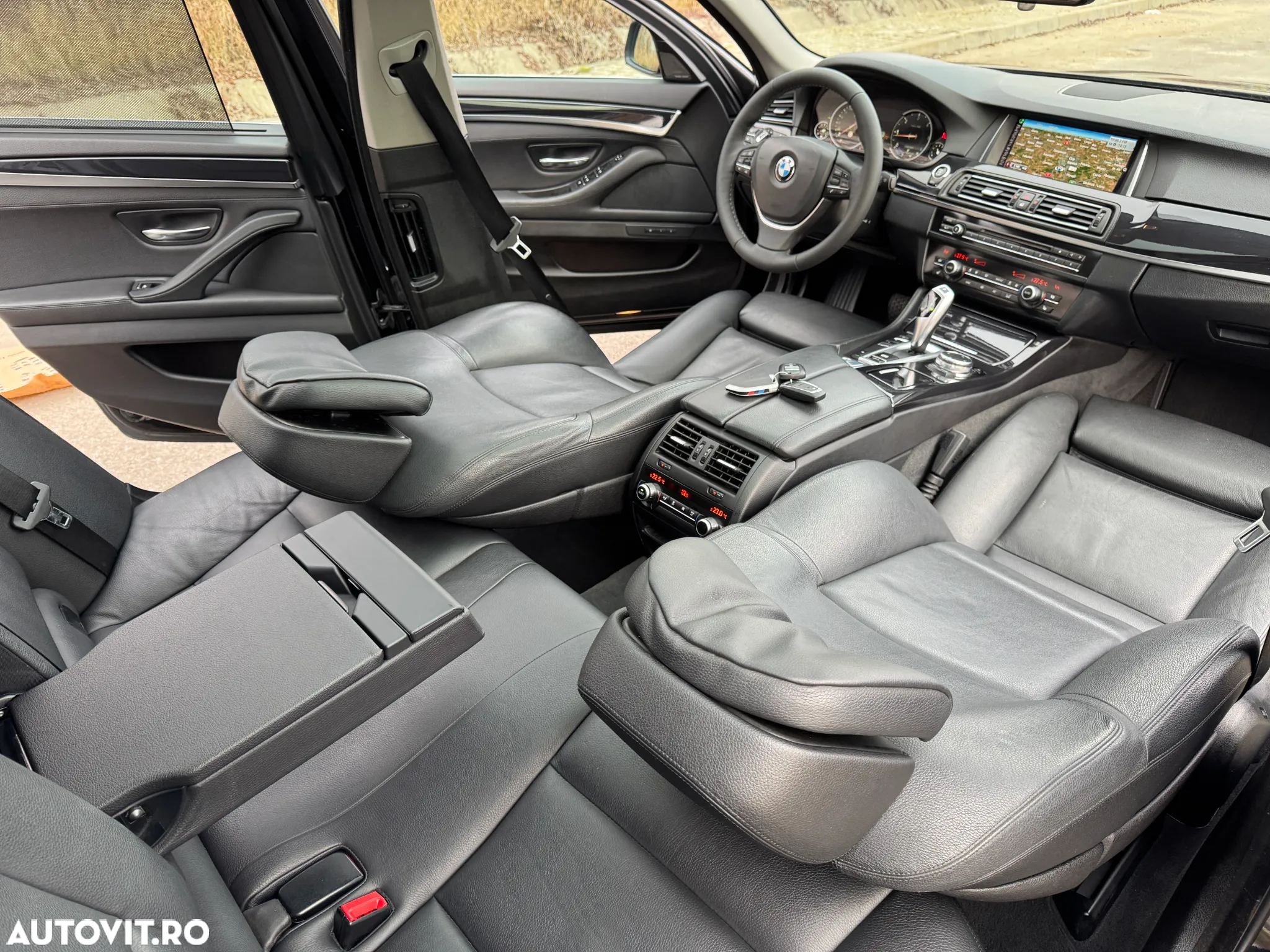 BMW Seria 5 525d Touring Aut. Luxury Line - 8