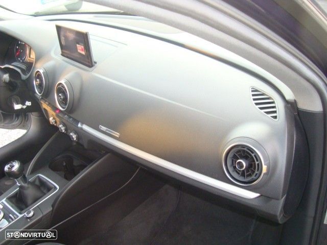 Audi A3 Sportback 1.6 TDI Sport - 27