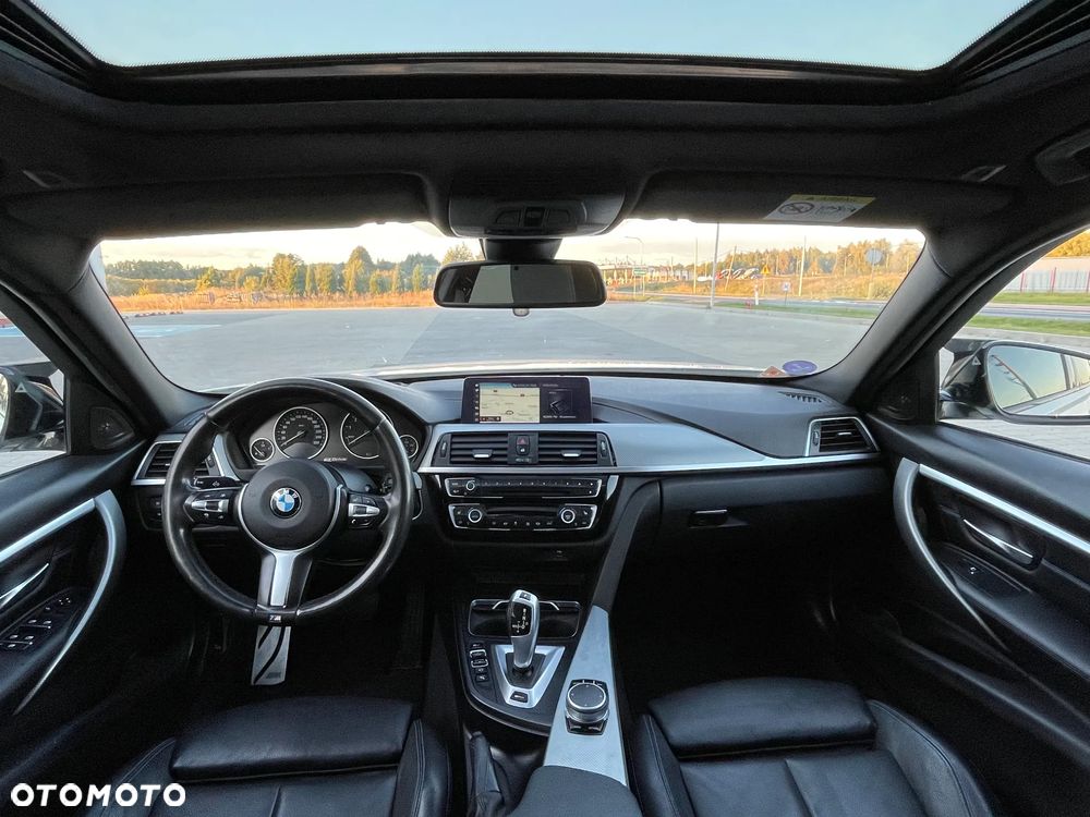 BMW Seria 3 330e iPerformance M Sport Shadow - 35