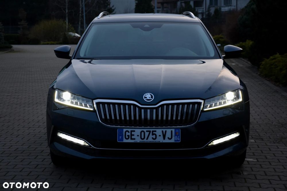 Skoda Superb 2.0 TDI DSG L&K - 26