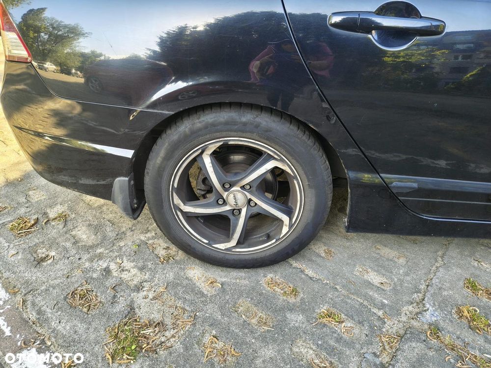 Honda Civic 1.8 Comfort - 4