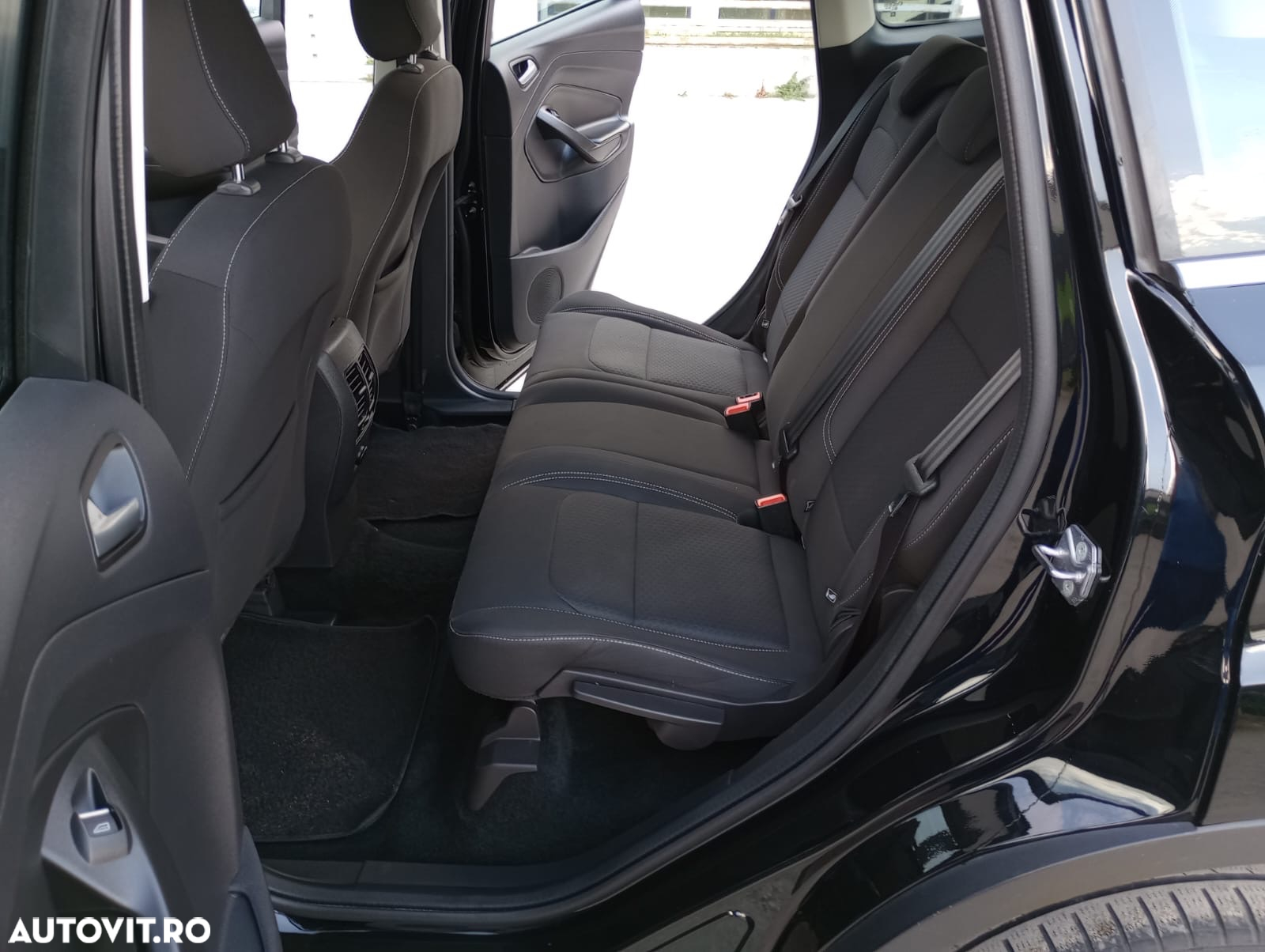 Ford Kuga 2.0 EcoBlue Aut. ST-LINE - 19
