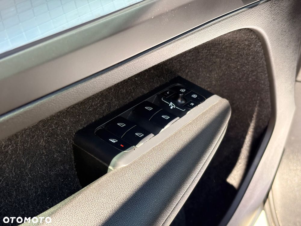 Volvo XC 40 D3 Momentum - 11