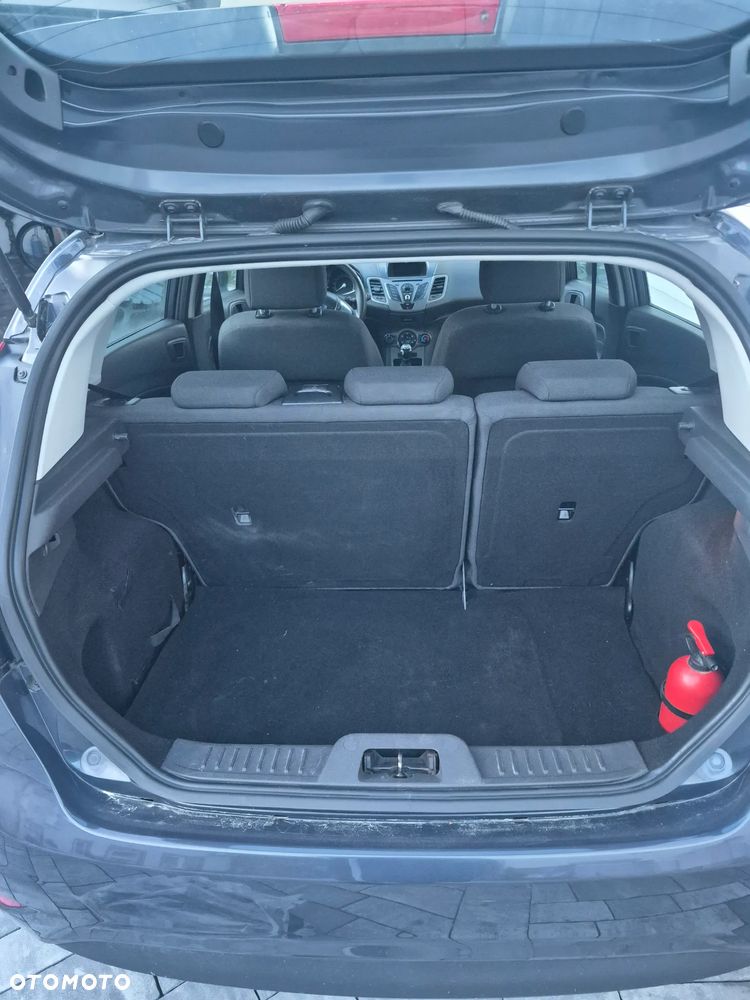 Ford Fiesta 1.25 Silver X (Ambiente) - 22