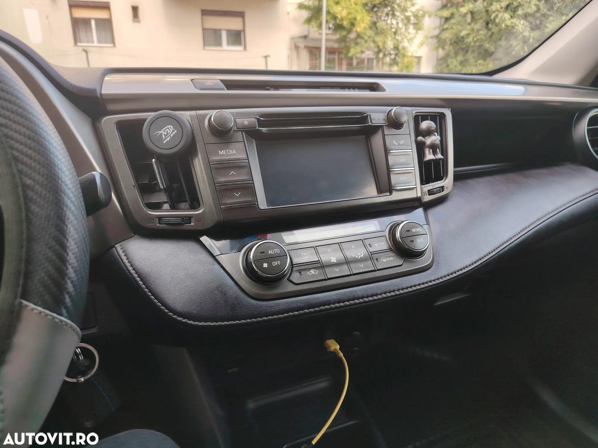 Toyota RAV4 - 13