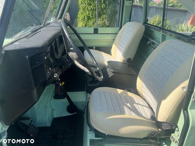Land Rover Inny - 7