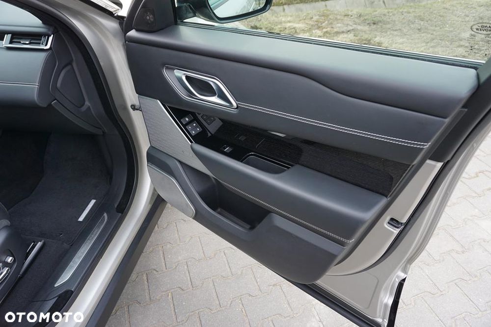 Land Rover Range Rover Velar 2.0 Si4 GPF R-Dynamic HSE - 36