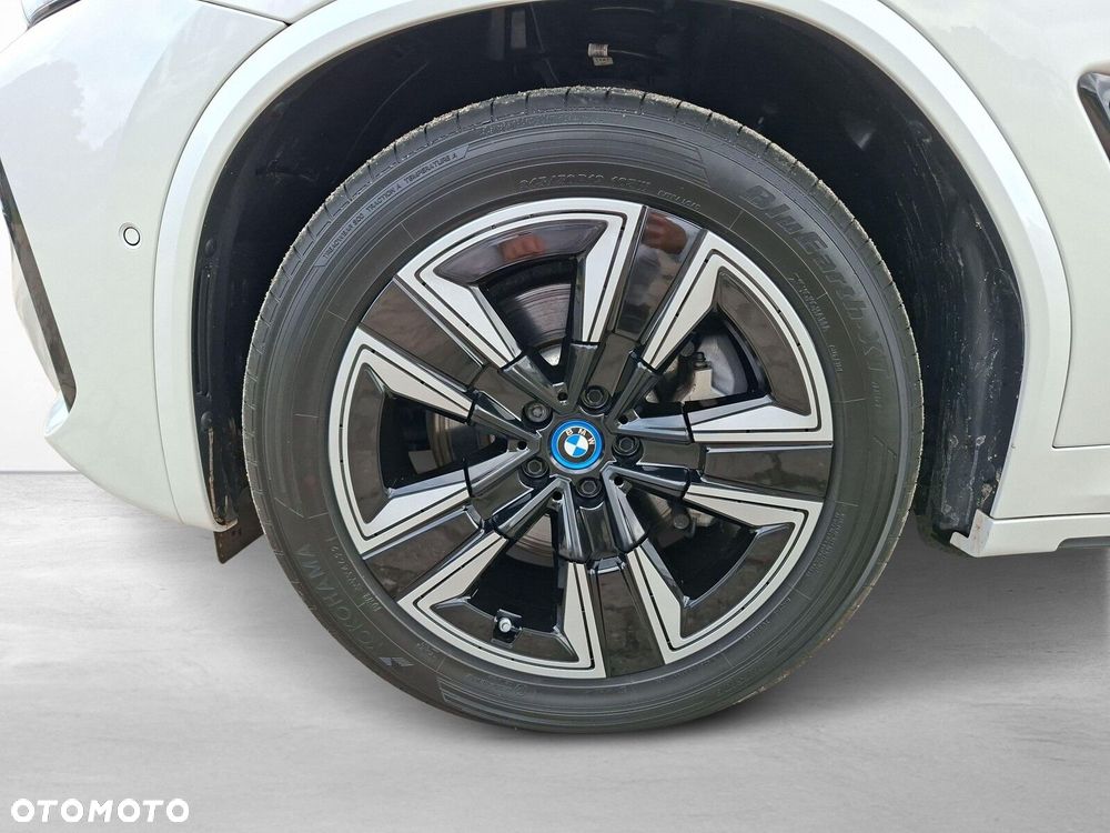 BMW iX3 80kWh Impressive - 10
