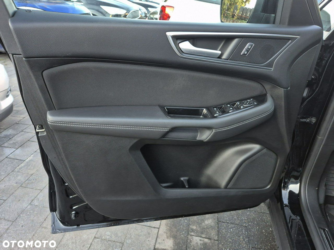 Ford Galaxy - 12