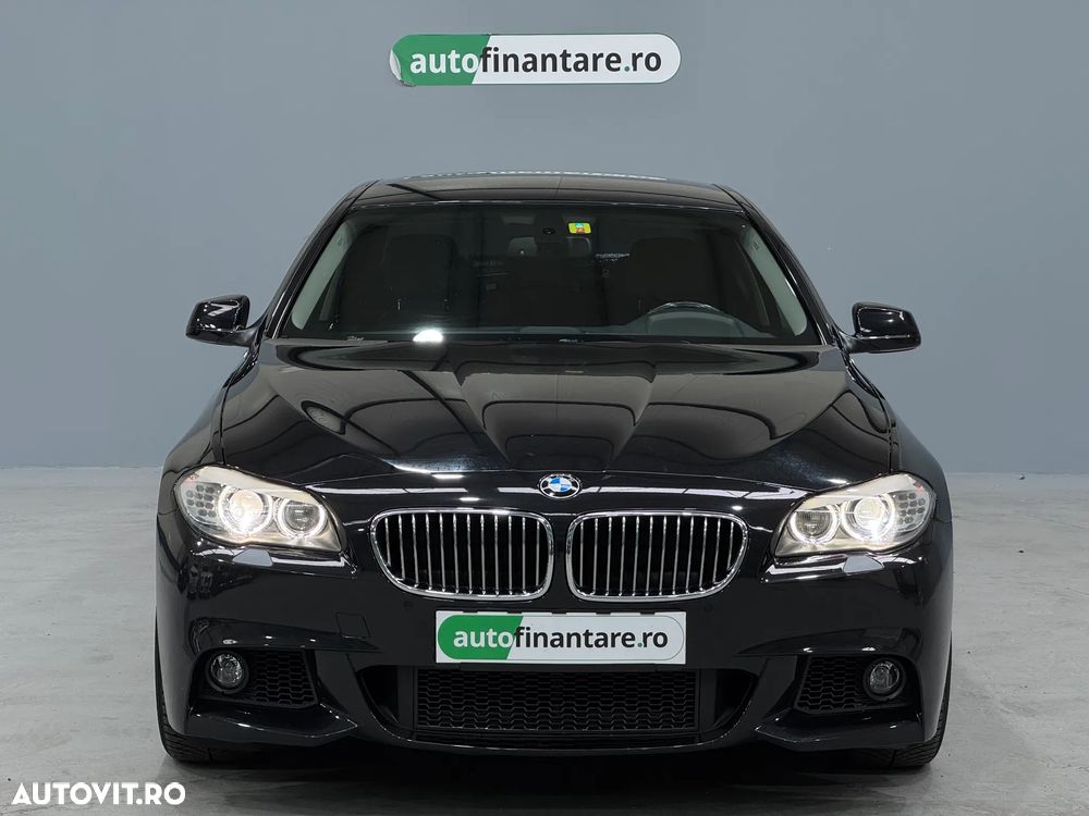 BMW Seria 5 525d xDrive AT - 2