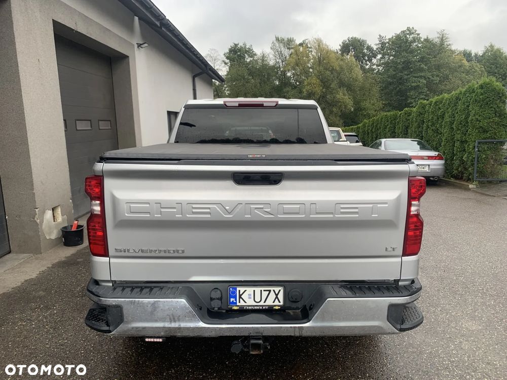 Chevrolet Silverado - 8