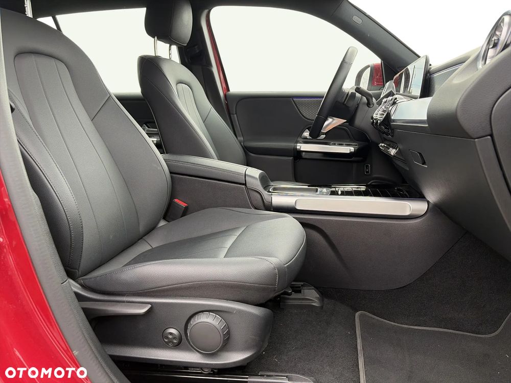Mercedes-Benz EQB 300 70.5kWh 4-Matic Progressive - 26
