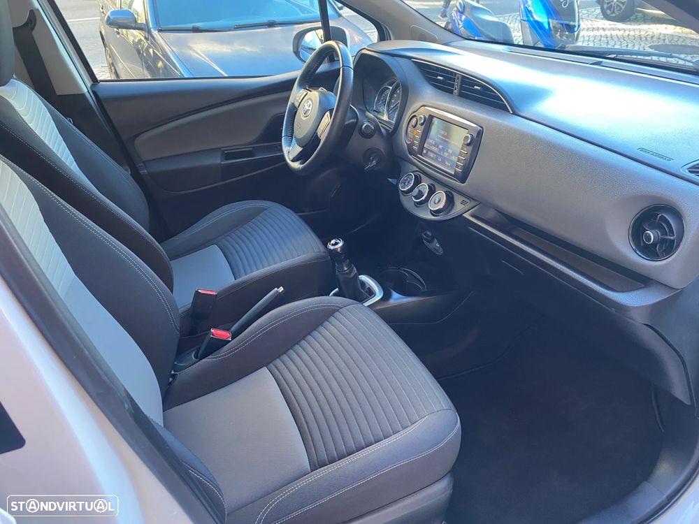 Toyota Yaris 1.0 VVT-i - 30