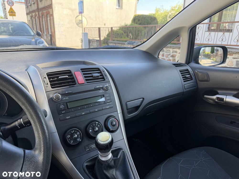 Toyota Auris - 3