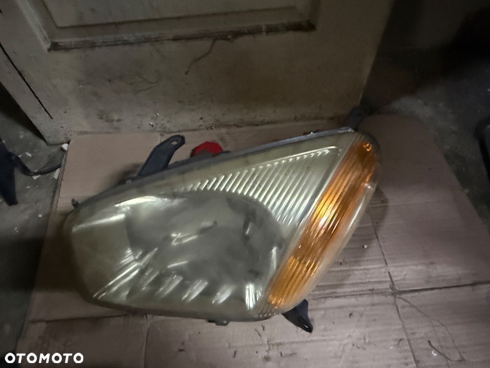 Lampa przednia lewa Toyota Rav-4 USA - 1