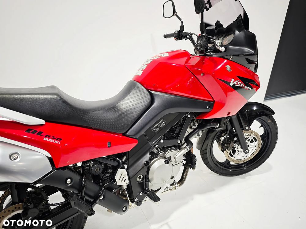 Suzuki V-STROM - 12