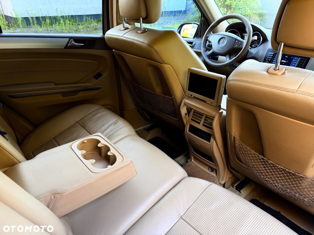 Mercedes-Benz ML 63 AMG 4Matic 7G-TRONIC - 33
