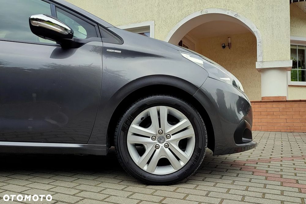 Peugeot 208 PureTech 82 Start & Stop Style - 33