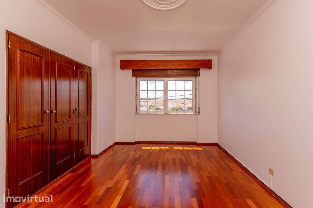 Apartamento T3 localizado no centro de Ponte do Rol - Grande imagem: 5/36