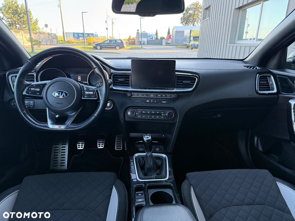Kia ProCeed 1.4 T-GDI GT Line - 14