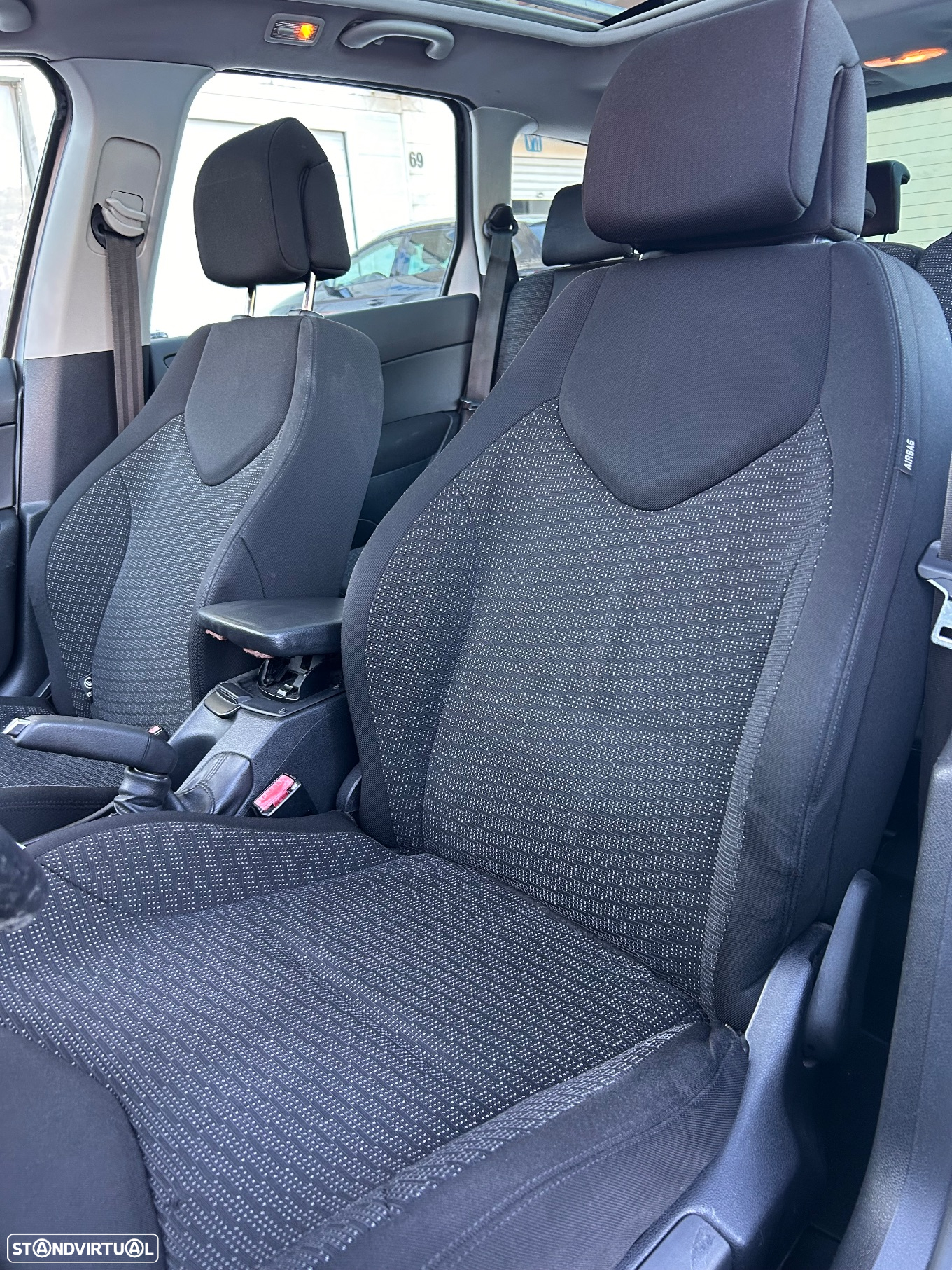 Peugeot 308 SW 1.6 HDi Premium CVM6 - 6