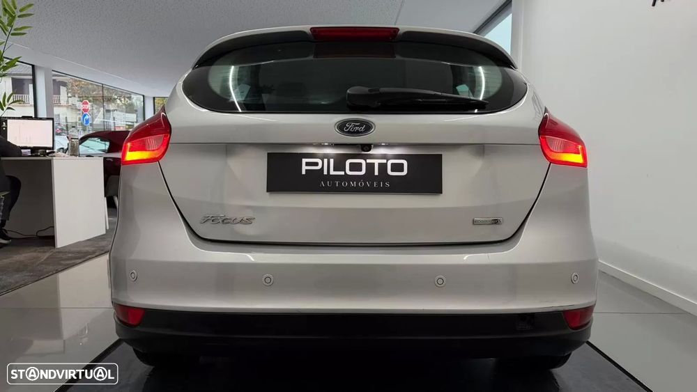 Ford Focus 1.0 EcoBoost Titanium - 9