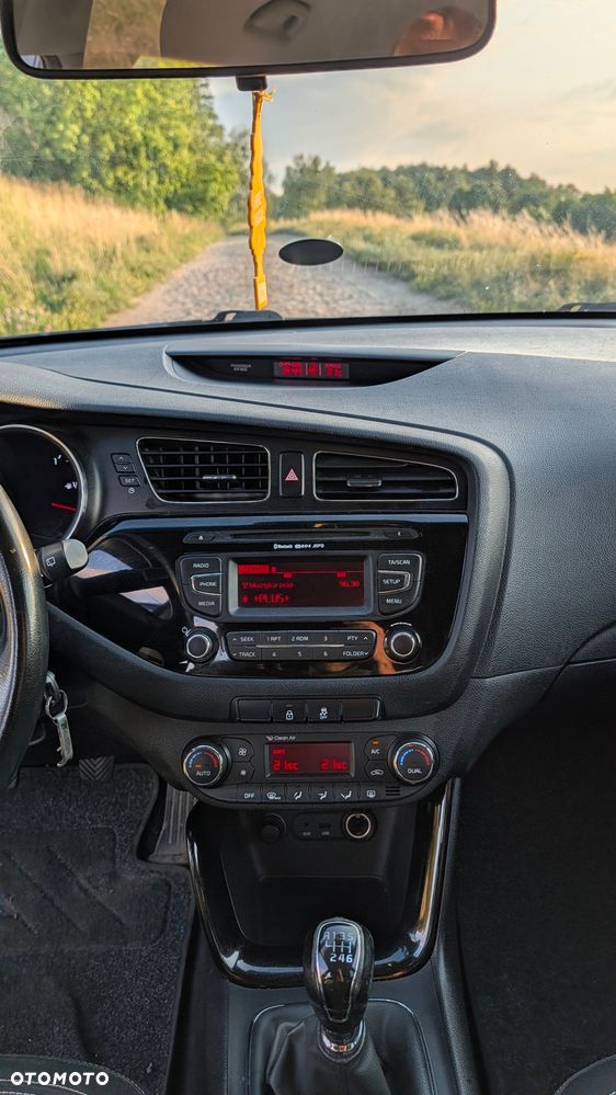 Kia Ceed 1.6 CRDi XL - 22