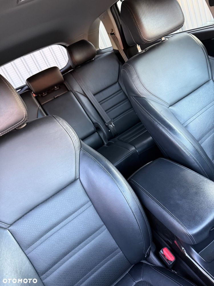 Kia Sorento - 33