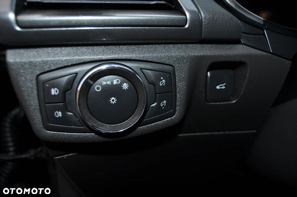 Ford Mondeo 2.0 EcoBlue Titanium - 16