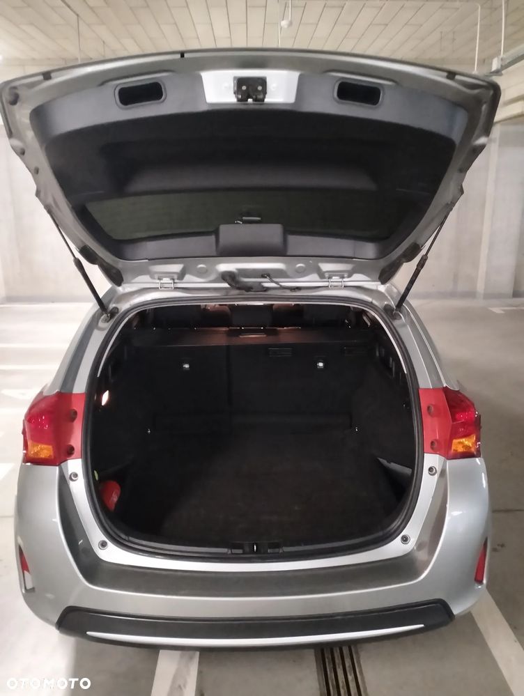 Toyota Auris 1.4 D-4D Active - 3